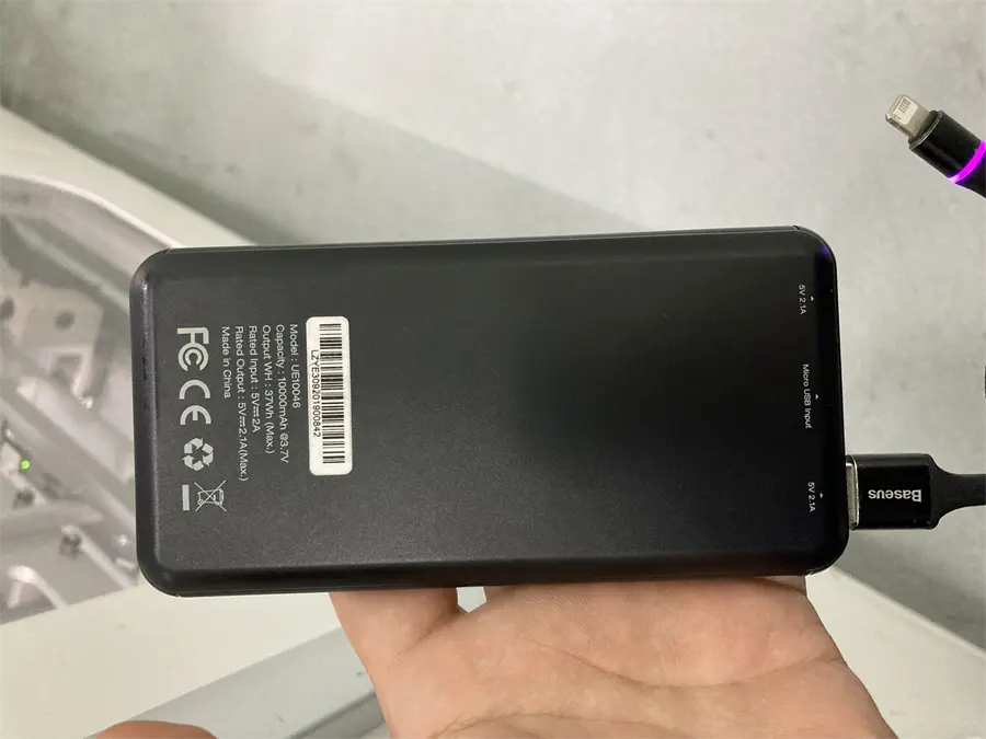 Khách hàng review Pin sạc dự phòng Polymer 10.000 mAh 10.5W Energizer Chiến Binh II UE10046 2