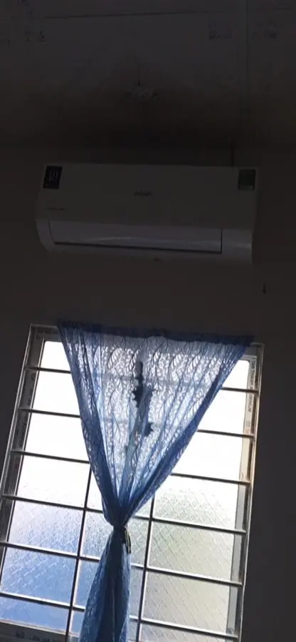 Khách hàng review Máy lạnh Aqua Inverter 1 HP AQA-RV9QC 4