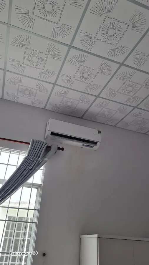 Khách hàng review Máy lạnh Midea Inverter 1.5 HP MSAFA-13CRDN8 6