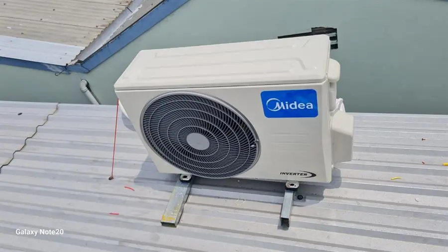 Khách hàng review Máy lạnh Midea Inverter 1.5 HP MSAFA-13CRDN8 7