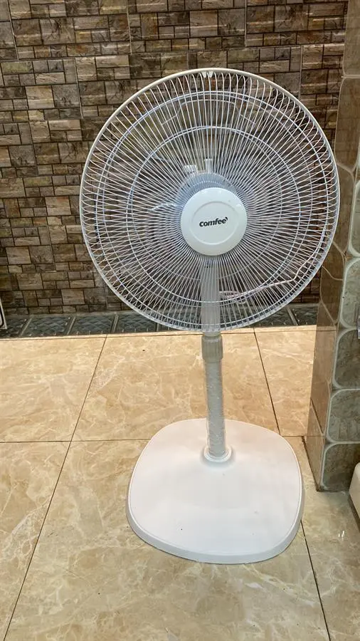 Khách hàng review Quạt lửng Comfee 3 cánh CF-FF4019VEW 48W 7