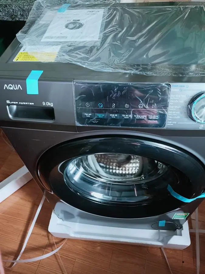 Khách hàng review Máy giặt Aqua Inverter 9 kg AQD-A902G S 6