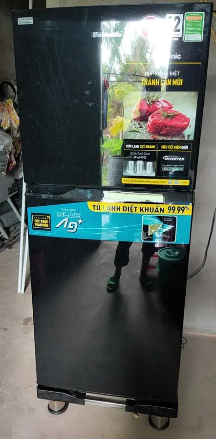 Khách hàng review Tủ lạnh Panasonic Inverter 234 lít NR-TV261BPKV 37