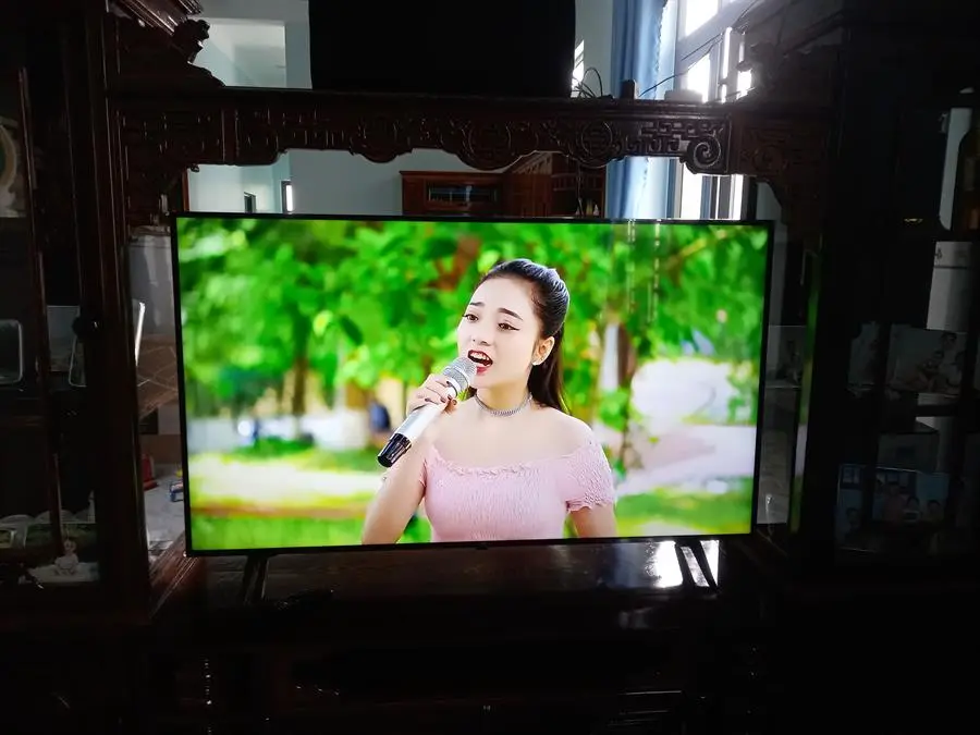 Khách hàng review Smart Tivi LG 4K 55 inch 55UQ8000PSC 15