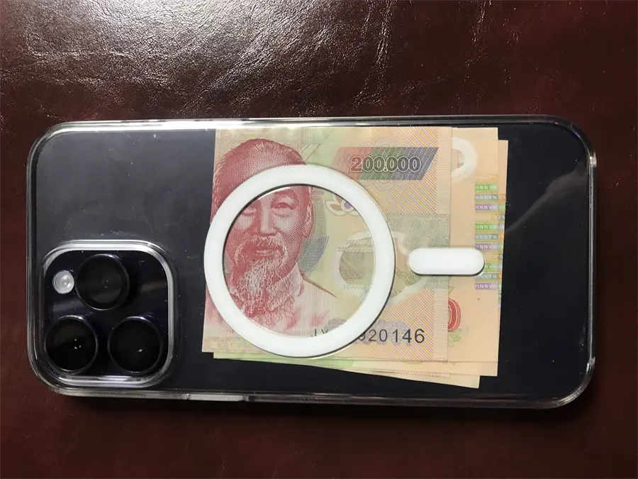 Khách hàng review Ốp lưng Magsafe iPhone 14 Pro Max Nhựa trong Apple MPU73 Chính hãng 10