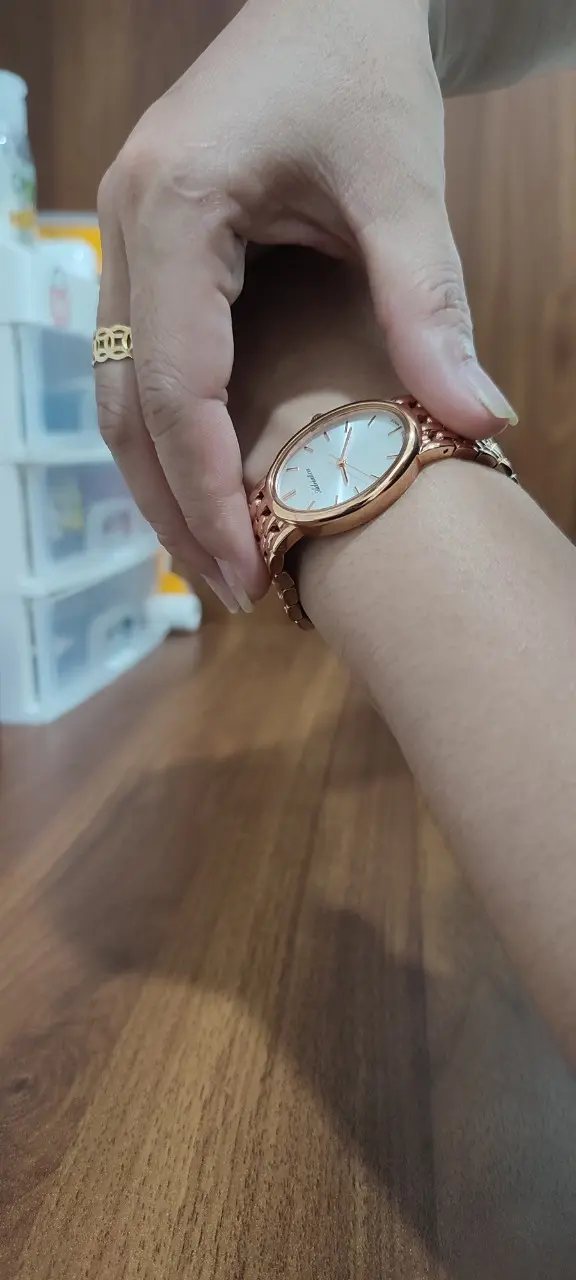 Khách hàng review Đồng hồ ADRIATICA 25 mm Nữ A3436.9113Q 1