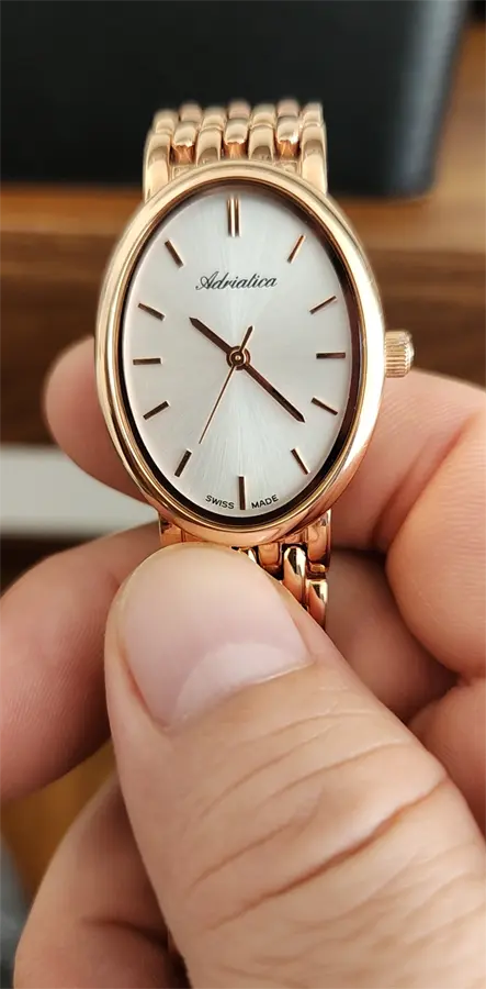 Khách hàng review Đồng hồ ADRIATICA 25 mm Nữ A3436.9113Q 3