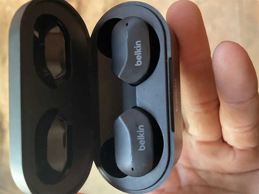 Khách hàng review Tai nghe Bluetooth True Wireless Belkin Soundform AUC001 23