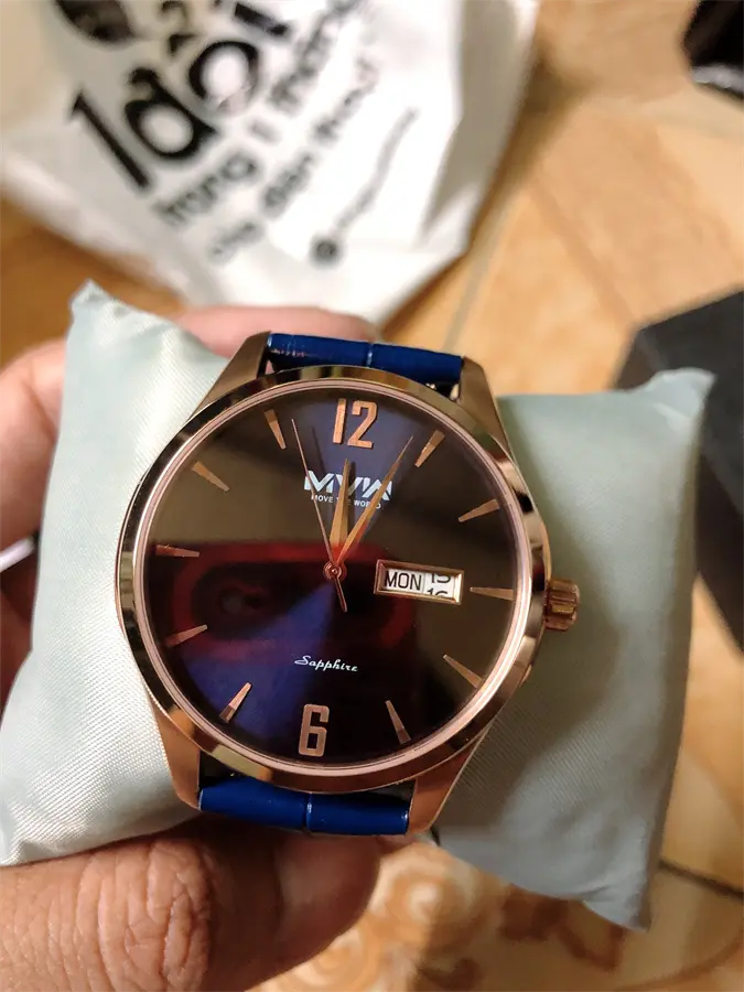 Khách hàng review Đồng hồ MVW 42 mm Nam ML061-01 3