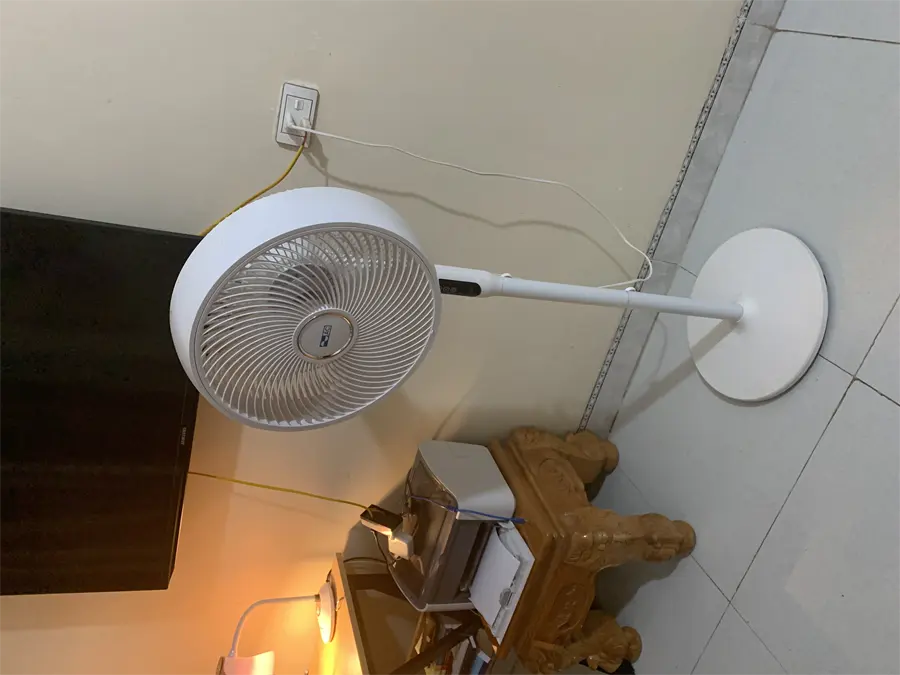 Khách hàng review Quạt đứng AC 5 cánh ASF01D145 16W 7