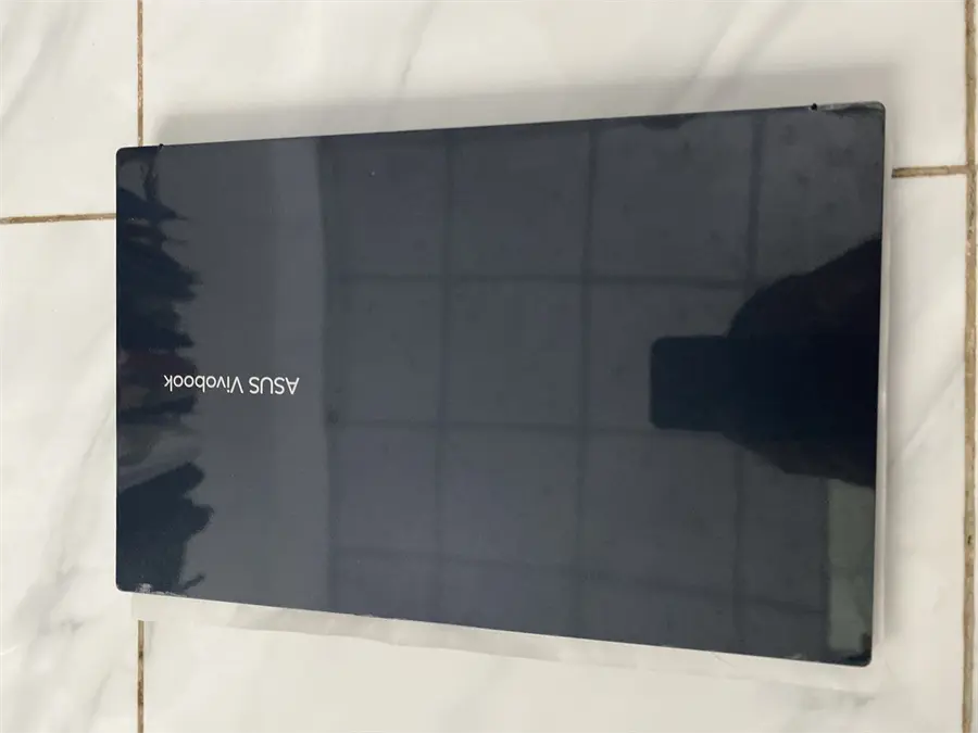 Khách hàng review Laptop Asus VivoBook 15X OLED A1503ZA i5 12500H/8GB/512GB/Win11 (L1290W) 1