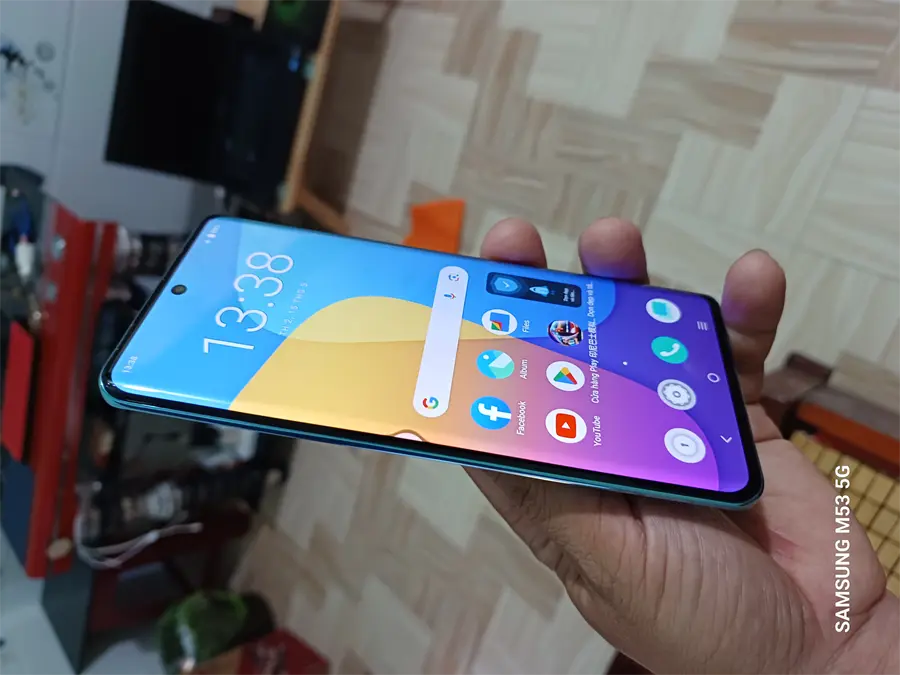 Khách hàng review Điện thoại vivo V25 Pro 5G 4