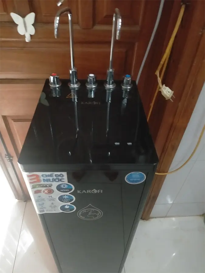 Khách hàng review Máy lọc nước RO nóng nguội lạnh Hydrogen Karofi KAD-D66 11 lõi 81