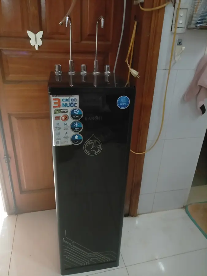 Khách hàng review Máy lọc nước RO nóng nguội lạnh Hydrogen Karofi KAD-D66 11 lõi 82
