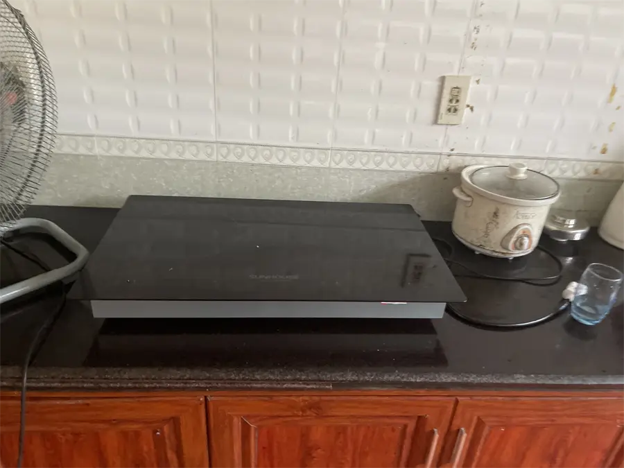 Khách hàng review Bếp từ đôi lắp âm Sunhouse SHB9101 5
