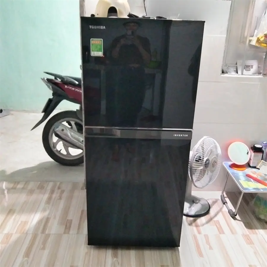 Khách hàng review Tủ lạnh Toshiba Inverter 180 lít GR-B22VU UKG 39