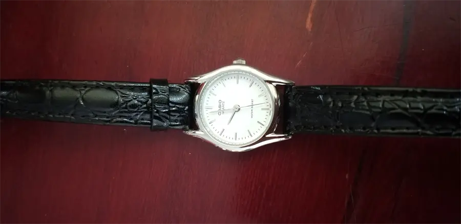 Khách hàng review Đồng hồ CASIO Timeless 23 mm Nữ LTP-1094E-7ARDF 1