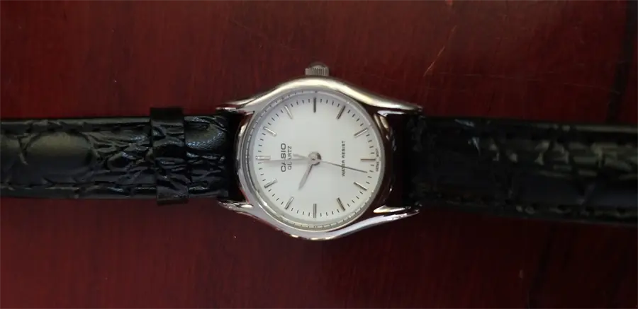 Khách hàng review Đồng hồ CASIO Timeless 23 mm Nữ LTP-1094E-7ARDF 2