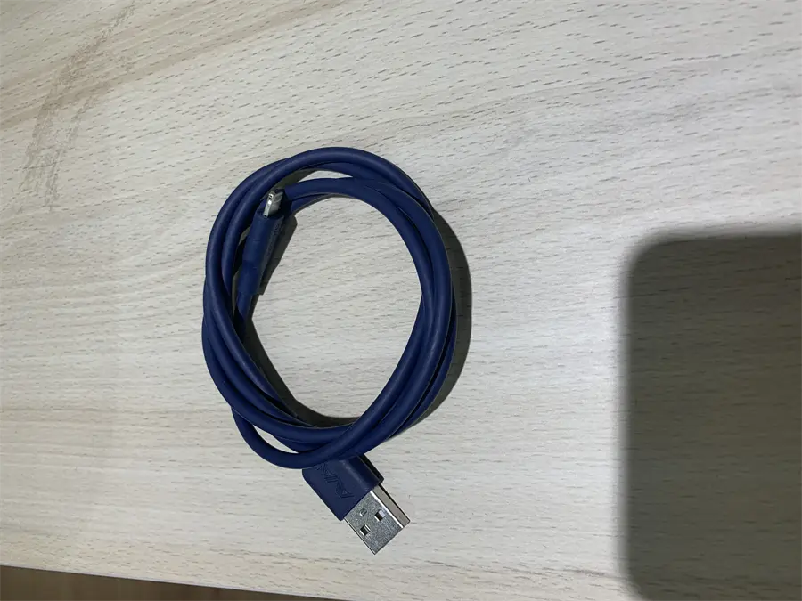 Khách hàng review Cáp sạc và truyền dữ liệu USB-A - Lightning 12W 1m AVA  DR-L04 2