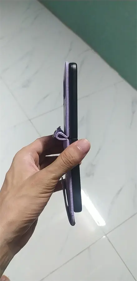 Khách hàng review Điện thoại Samsung Galaxy Z Flip4 5G 256GB 1
