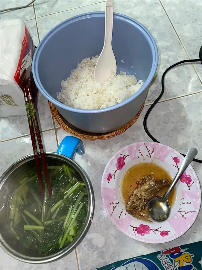 Khách hàng review Nồi cơm nắp gài Happycook 1.8 lít HCJ-180V 1