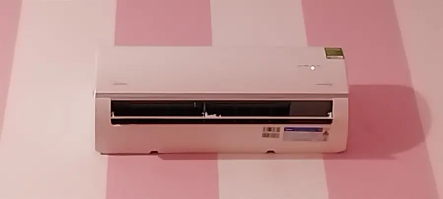 Khách hàng review Điều hòa Midea Inverter 9000 BTU MSAFA-10CRDN8 12