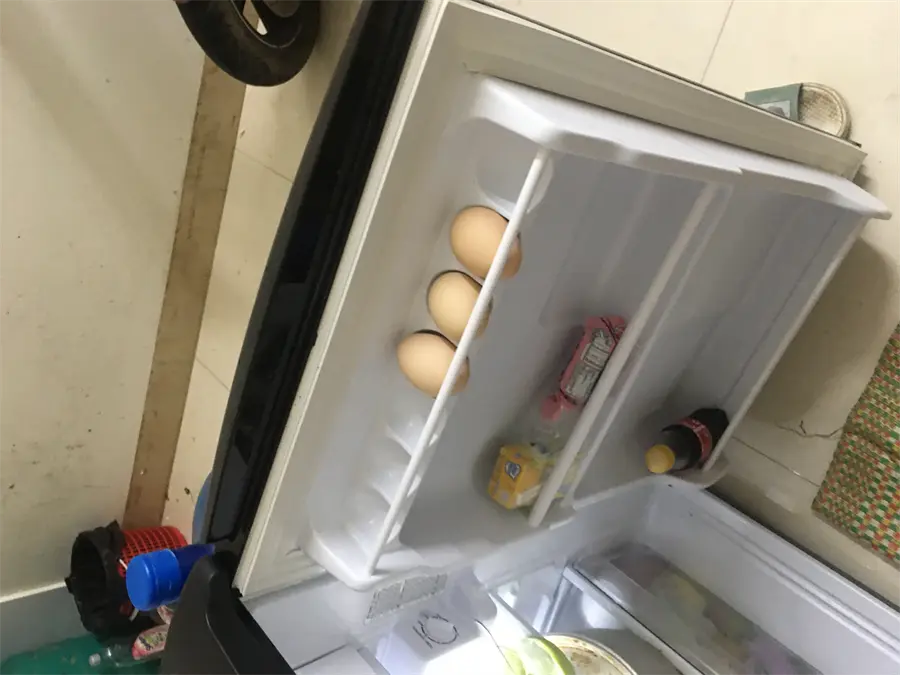 Khách hàng review Tủ lạnh Aqua 90 lít AQR-D99FA(BS) 29