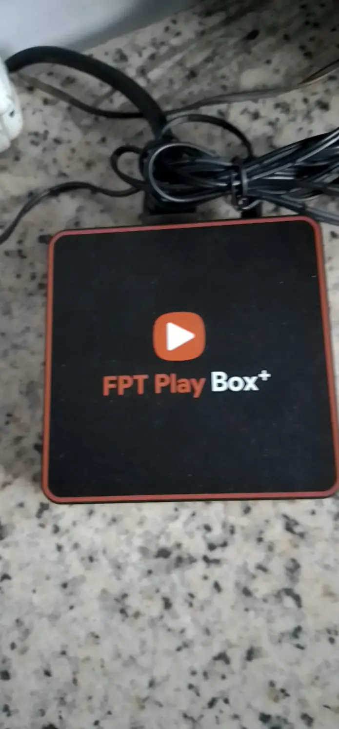 Khách hàng review TV Box FPT Play Box  T550 1