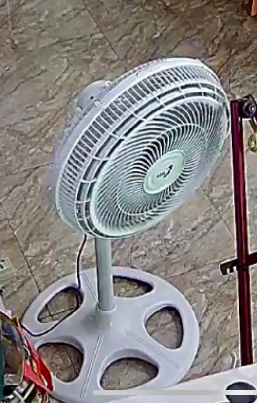 Khách hàng review Quạt đứng Asia Turbo DTB1601-XV0 3