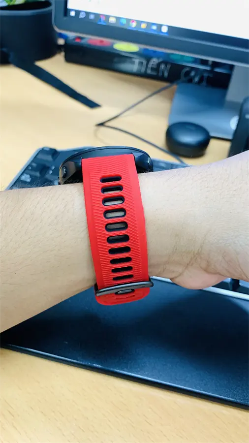 Khách hàng review Garmin Forerunner 265 Music 46.1mm dây silicone 3