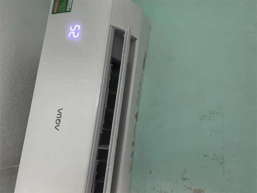 Khách hàng review Máy lạnh Aqua Inverter 1 HP AQA-RV9QC 1