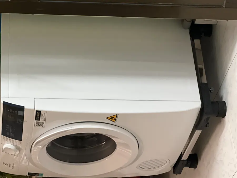 Khách hàng review Máy sấy thông hơi Electrolux UltimateCare 7.5 kg EDV754H3WB 8