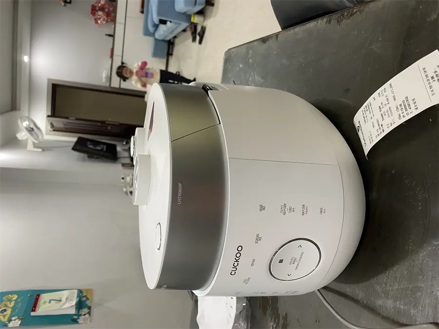 Khách hàng review Nồi cơm áp suất cao tần Cuckoo 1.08 lít CRP-LHTR0609F/WHSIVNCV 1