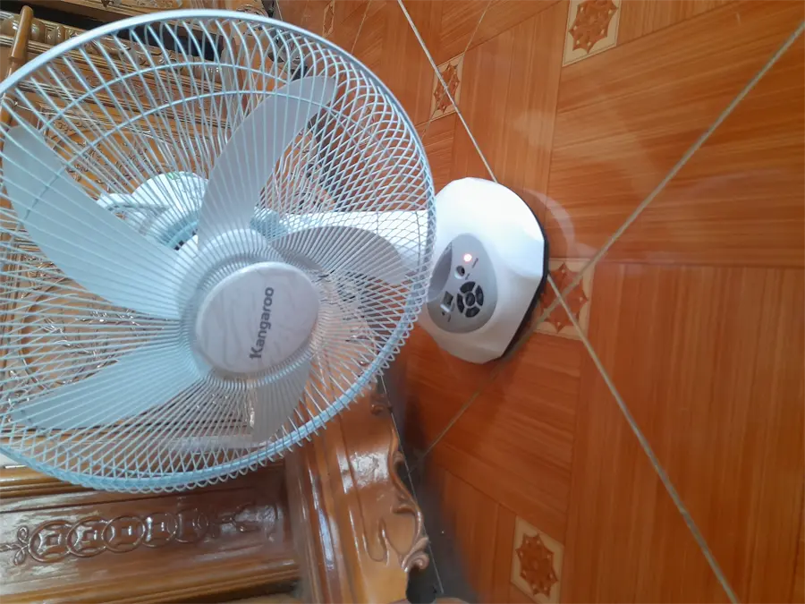 Khách hàng review Quạt sạc điện Kangaroo KG735 8