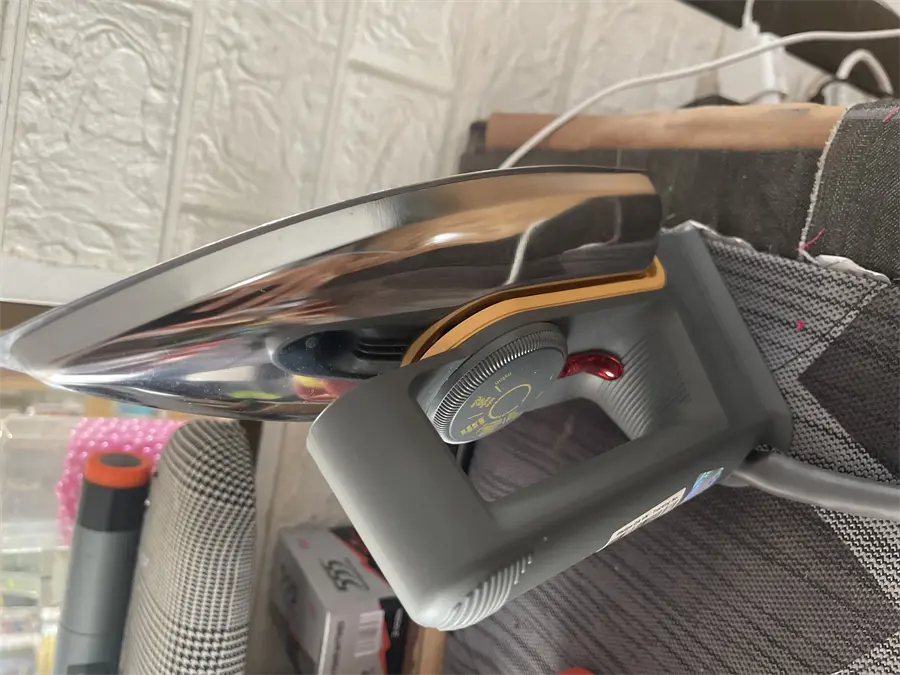 Khách hàng review Bàn là khô Philips HD1172 1100W 5