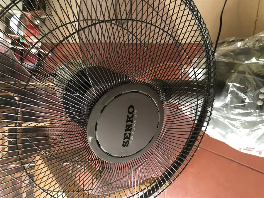 Khách hàng review Quạt lửng Senko 3 cánh L1638 47W 43