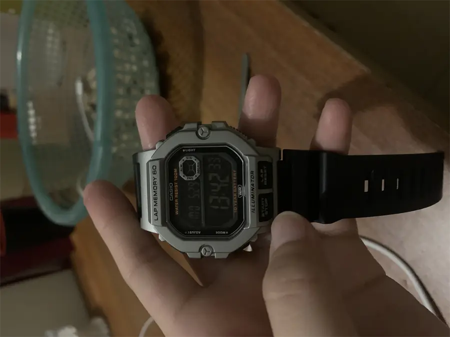 Khách hàng review Đồng hồ Casio Timeless 44.5 mm Nam WS-1400H-1BVDF 5