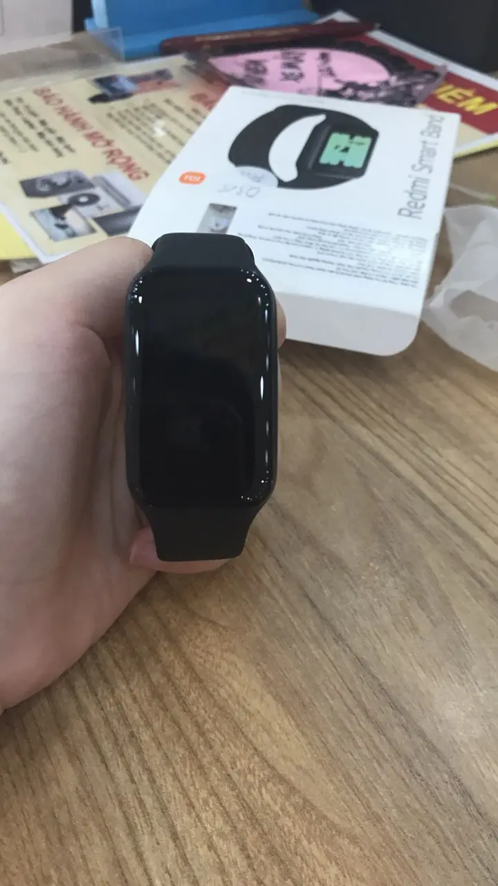 Khách hàng review Vòng đeo tay thông minh Xiaomi Redmi Band 2 8