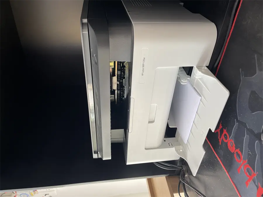 Khách hàng review Máy in laser trắng đen đa năng HP LaserJet 135w MFP Wifi (4ZB83A) 9