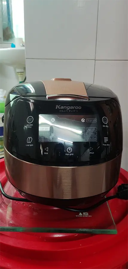 Khách hàng review Nồi cơm điện tử Kangaroo 1.8 lít KG18DR8 4