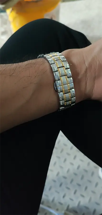 Khách hàng review Đồng hồ MVW 42 mm Nam MS074-01 4