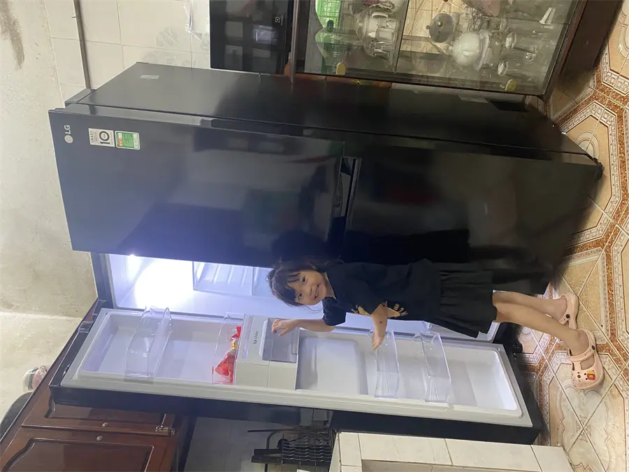 Khách hàng review Tủ lạnh LG Inverter 649 lít Side By Side GR-B257WB 3