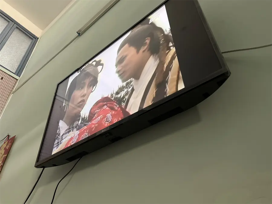 Khách hàng review Smart Tivi LG AI 4K 43 inch 43UQ7550PSF 8