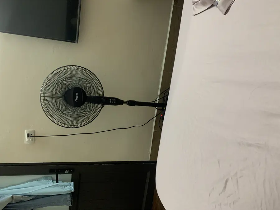 Khách hàng review Quạt đứng Midea 5 cánh FS40-15QR 55W 12
