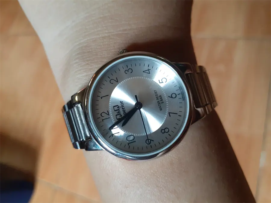 Khách hàng review Đồng hồ Q 1