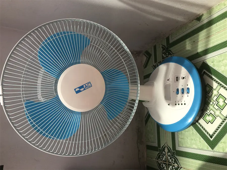 Khách hàng review Quạt sạc điện AC 3 cánh ARF03D123 30W 14