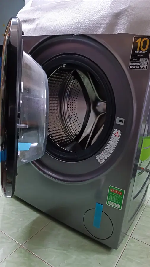 Khách hàng review Máy giặt Aqua Inverter 9 kg AQD-A902G S 5