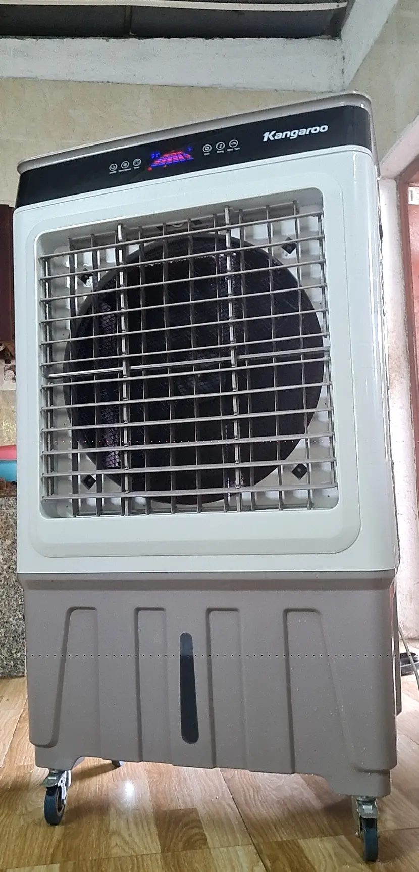 Khách hàng review Quạt điều hoà Kangaroo KG50F69 200W 6