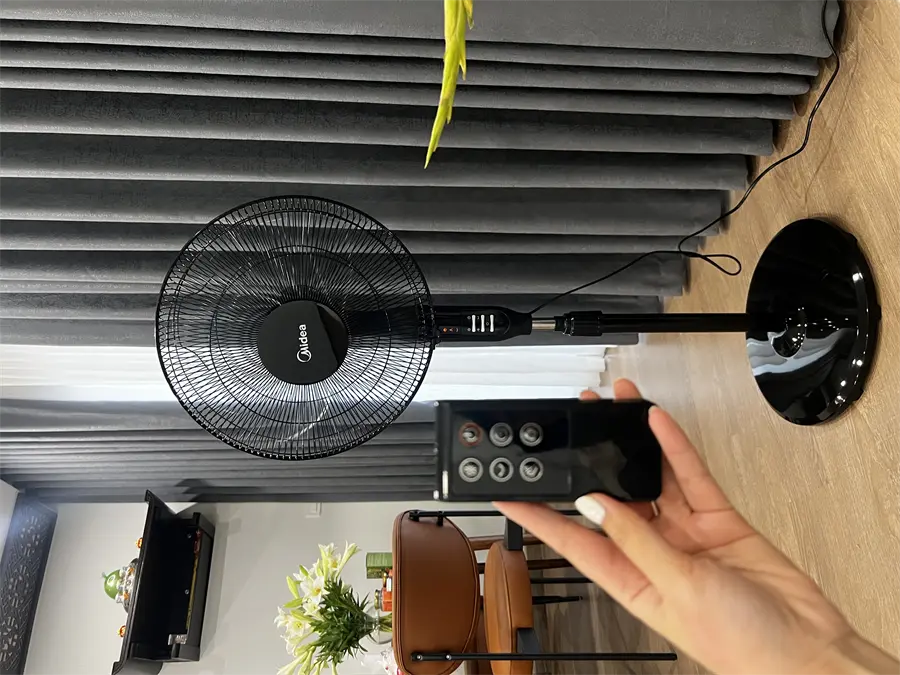 Khách hàng review Quạt đứng Midea 5 cánh FS40-15QR 55W 9