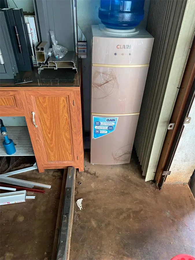 Khách hàng review Cây nước nóng lạnh Clari YLR-5L(1010) 520W 3